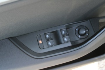 Skoda Superb III Liftback Facelifting 2.0 TDI SCR 150KM 2022 Škoda Superb Skoda Superb Ambition DSG Nawigacja, zdjęcie 18