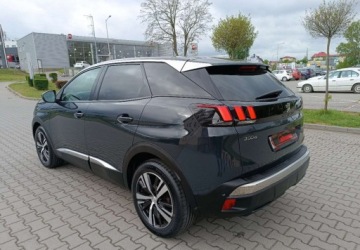 Peugeot 3008 II Crossover 1.2 PureTech 130KM 2017 Peugeot 3008 Bezwypadkowy - serwis - wersja Allure 1.2 Benzyna 131KM, zdjęcie 10