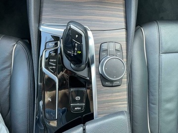 BMW Seria 5 G30-G31 Touring Facelifting 3.0 530d 286KM 2021 BMW 530 BMW 530d xdrive 286KM, zdjęcie 23