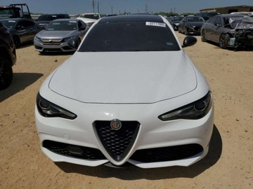 Alfa Romeo Giulia II Sedan Facelifting 2.0 Turbo 280KM 2020 Alfa Romeo Giulia TI 2020 2.0l 2.0 Benzyna 280KM, zdjęcie 5
