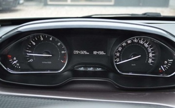 Peugeot 2008 I SUV 1.2 VTi 82KM 2013 Peugeot 2008 Benzyna Klimatyzacja 1.2 Benzyna 82KM, zdjęcie 23