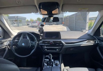 BMW Seria 5 G30-G31 Limuzyna 520d 190KM 2017 BMW Seria 5 2.0 diesel ,salon polska ,zadfbany 2.0 Diesel 190KM, zdjęcie 8