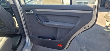 DVEŘE PŘEDNÍ ZADNÍ VW TOURAN 1T0 03- LA7W