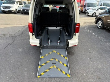 Volkswagen Caddy IV Kombi Maxi 2.0 TDI SCR BlueMotion Technology 102KM 2019 Volkswagen Caddy niepełnosprawnych rampa inwalida, zdjęcie 2