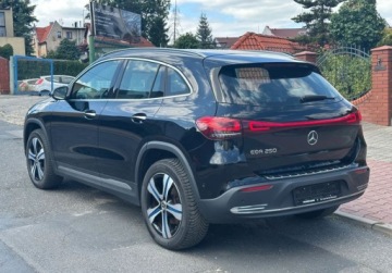 Mercedes EQA SUV 250 190KM 2021 Mercedes-Benz EQA Sprowadzony Delikatnie uszkodzony Bardzo Maly przebieg, zdjęcie 12