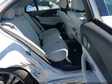 Mercedes Klasa E W213 2021 Mercedes-Benz Klasa E 350 4Matic 2021 2.0 Benzyna 255KM, zdjęcie 12