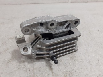MINI LCI F56 F57 F60 JCW BMW X1 X2 F39 F48 ULOŽENÍ MOTORU PRAVÁ 8835566