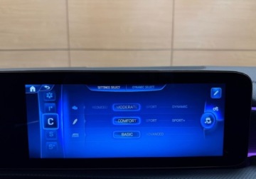 Mercedes CLA C118/X118 Shooting Brake AMG Facelifting 2.0 35 AMG 306KM 2025 Mercedes-Benz CLA Pelna oferta na R-CARS.pl 2.0 Benzyna 306KM, zdjęcie 18