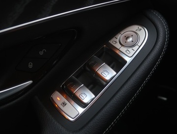 Mercedes GLC C253 SUV 2.1 220 d 170KM 2018 Mercedes GLC GLC 220 d 4MATIC, Salon Polska, zdjęcie 16