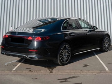 Mercedes Klasa E W214 2025 E Klasa 300 e 4-Matic AMG 2.0 (333KM) 2025, zdjęcie 1