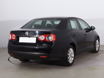 Volkswagen Jetta V 1.4 TSI 122KM 2010 VW Jetta 1.4 TSI, Salon Polska, Klima, Tempomat, zdjęcie 4