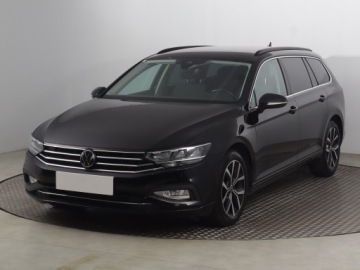 Volkswagen Passat B8 Variant Facelifting 2.0 TDI SCR 150KM 2022 VW Passat 2.0 TDI, Salon Polska, 1. Właściciel, zdjęcie 1