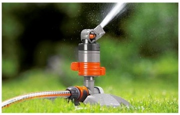 Zraszacz turbinowy na szpilce Comfort Gardena