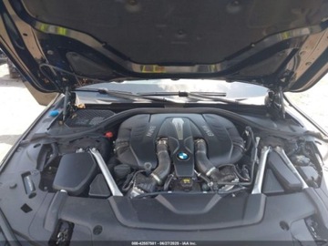 BMW Seria 7 G11-G12 2019 BMW Seria 7 750i 2019 4.4l 4.4 Benzyna 445KM, zdjęcie 8
