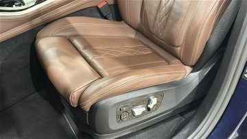 BMW X5 G05 SUV 3.0 30d 286KM 2021 BMW X5 xDrive30d mHEV sport-aut oś skrętna hak, zdjęcie 16