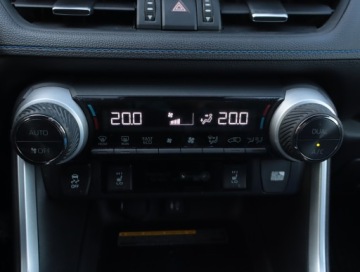 Toyota RAV4 V SUV 2.5 Hybrid Dynamic Force 218KM 2019 Toyota RAV 4 2.5 Hybrid, Salon Polska, Serwis ASO, zdjęcie 12