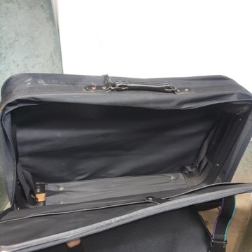 СТАРЫЕ ЧЕМОДАНЫ (T1008)