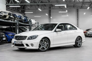 Mercedes Klasa C W204 Limuzyna AMG 63 AMG 457KM 2009 Mercedes C 63 AMG Stan Idealny. Bezwypadkowy. ASO., zdjęcie 2