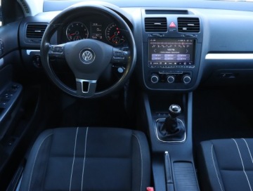 Volkswagen Jetta V 1.4 TSI 122KM 2010 VW Jetta 1.4 TSI, Salon Polska, Klima, Tempomat, zdjęcie 6