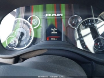  RAM 1500 2022 Ram 1500 Big Horn 4x2 Quad Cab 64 Box 5.7 Benzyna 395KM, zdjęcie 13