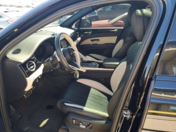 Bentley Bentayga 2022 Bentley Bentayga 2022r., BENTAYGA, 4L, od ubezpieczalni 4.0 Benzyna 558KM, zdjęcie 6