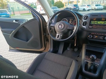 Volkswagen Tiguan I SUV Facelifting 1.4 TSI BlueMotion 122KM 2013 Volkswagen Tiguan Volkswagen Tiguan 1.4 TSI CityLine 1.4 Benzyna 122KM, zdjęcie 28