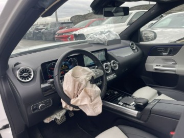 Mercedes Klasa B W247 Sports Tourer 2.0 220 190KM 2019 Mercedes B 220 AMG line 4Matic Skóra Kamery, zdjęcie 5