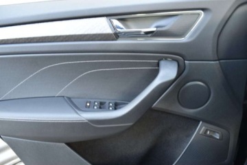 Skoda Kodiaq I SUV Facelifting 2.0 TDI SCR 150KM 2023 Skoda Kodiaq SalonPL Style 150KM DSG HAkPakietyKameraKessyEl.fotel ASO VAT, zdjęcie 27