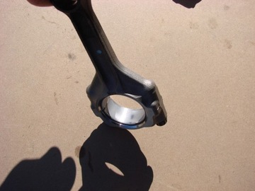 ШАТУНОК HONDA CB 1000R SC80