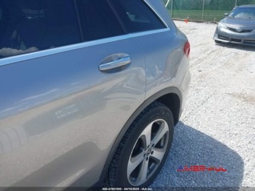 Mercedes GLC C253 2019 Mercedes-Benz GLC 2019 r., 2,0L 300 4 MATIC 2.0 Benzyna 241KM, zdjęcie 16