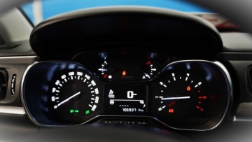 Citroen C3 III Hatchback 1.2 PureTech 82KM 2017 CITROEN C3 1.2L benzyna 82KM 2017r, zdjęcie 23