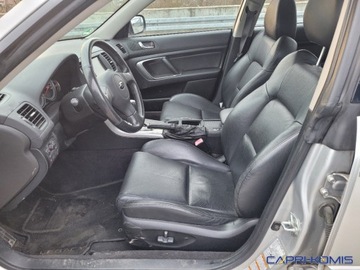 Subaru Legacy IV Kombi 2.5i 165KM 2004 Subaru Legacy 2.5i Automatik Bezwypadkowy 2.5 Benzyna 165KM, zdjęcie 9