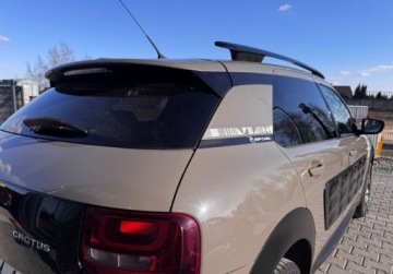 Citroen C4 Cactus Crossover Facelifting 1.2 PureTech 110KM 2018 Citroen C4 Cactus bezwypadekserwispanoramajak nowe 1.2 Benzyna 110KM, zdjęcie 8