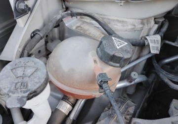 Citroen C3 Aircross  I Crossover 1.2 PureTech 83KM 2018 Citroen C3 Aircross 122018r, 1.2 Benzyna. Lekko uszkodzony przod. Jezdzi., zdjęcie 24