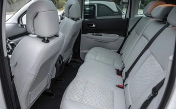 Peugeot 3008 I Crossover Facelifting 1.6 BlueHDi 120KM 2015 Peugeot 3008 1.6eHDI 120KM Allure Perla Skora Navi Ledy Hed-up Panorama Fu, zdjęcie 24