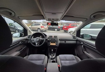 Volkswagen Touran II 2.0 TDI 170KM 2011 Volkswagen Touran 2,0 170KM Automat DSG Highline Navi Kamera PDC 2.0 Diesel, zdjęcie 13