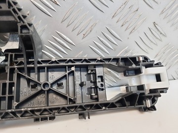 DRŽÁKY KLIKY PRAVÝ PŘEDNÍ MERCEDES B TŘÍDA W246