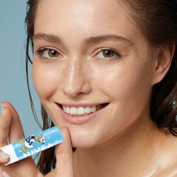 NIVEA DONALD DUCK DISNEY EDITION Защитная помада с SPF 4,8 г