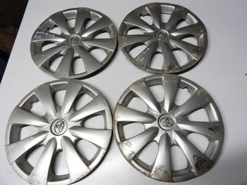 Toyota Auris I 3D 06-09 Kolpaki r15 komplet