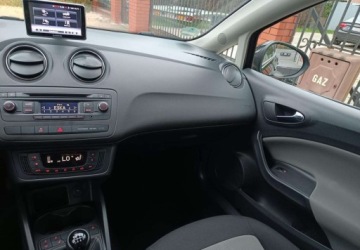 Seat Ibiza IV Hatchback 5d Facelifting 1.2 TSI 105KM 2014 Seat Ibiza Seat Ibiza 1.2 TSI Ecomotive Style 1.2 Benzyna 105KM, zdjęcie 29