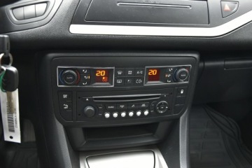 Citroen C5 III Sedan 2.0 HDi FAP 163KM 2013 Citroen C5 2.0HDi 163KM Manual 2013r. SALON Climat, zdjęcie 7
