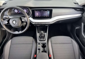 Skoda Octavia IV Liftback 1.5 TSI EVO 150KM 2024 Skoda Octavia SalonPL 1.5TSI 150KM SelectionPakiety Virtual Matrix Kessy A, zdjęcie 15