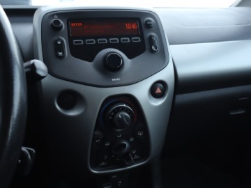 Toyota Aygo II Hatchback 5d 1.0 VVT-i 69KM 2017 Toyota Aygo 1.0 VVT-i, Salon Polska, zdjęcie 11