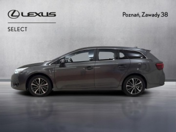 Toyota Avensis III Wagon Facelifting 2015 2.0 D-4D 143KM 2017 Toyota Avensis 2.0 D-4D Premium III (2009-) Toyota, zdjęcie 4