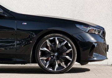 BMW Seria 5 G90-91 2025 BMW Seria 5 I wlasciciel M Pro Pakiet Hak Gwarancja Bezwypadkowy FVAT, zdjęcie 10