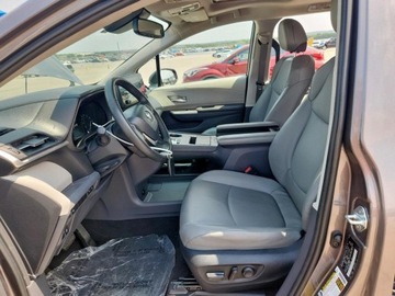 Toyota Sienna III 2022 Toyota Sienna XLE 2022 2.5l 2.5 Hybryda 245KM, zdjęcie 7