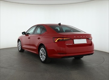 Skoda Octavia IV Liftback 2.0 TDI 150KM 2022 Skoda Octavia 2.0 TDI, Salon Polska, zdjęcie 3