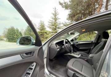 Audi A4 B8 Avant 2.0 TDI 143KM 2008 Audi A4 Avant Audi A4 Avant 2.0 TDI DPF multitronic Ambiente 2.0 Diesel, zdjęcie 11