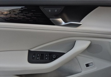 Volkswagen Passat B8 Variant Facelifting 2.0 TDI SCR 150KM 2024 Volkswagen Passat Variant SalonPL Elegance 2.0TDI 150KM DSG Masaz WEBASTO, zdjęcie 14