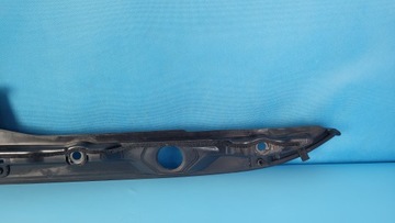 BMW 5' G31 540D XDRIVE 18r ПРОКЛАДКА КРЫШКИ НАКЛАДКА ПРАВАЯ 7349606